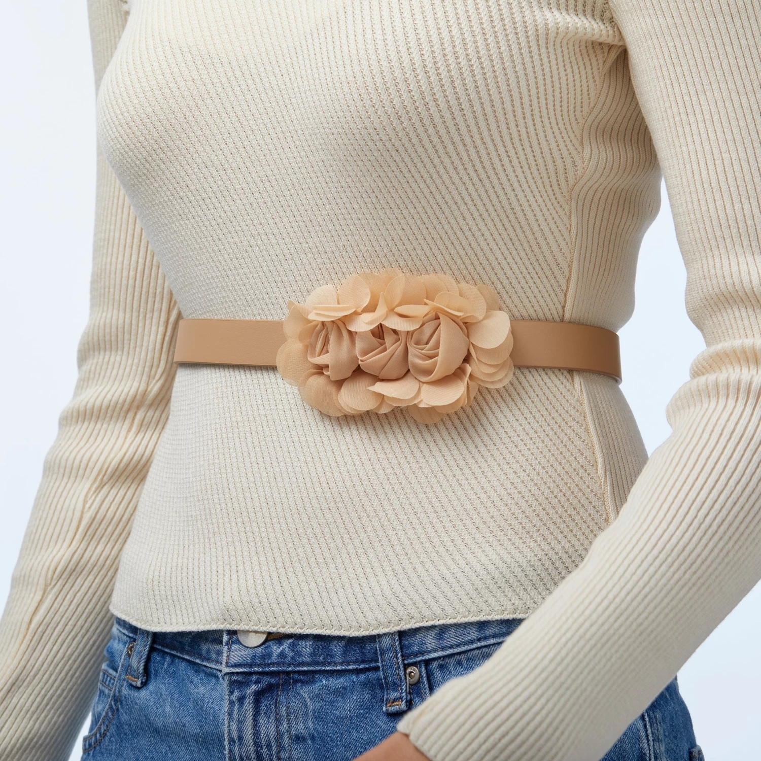 BISQUE PETUNIA FLOWER BELT - Image 2