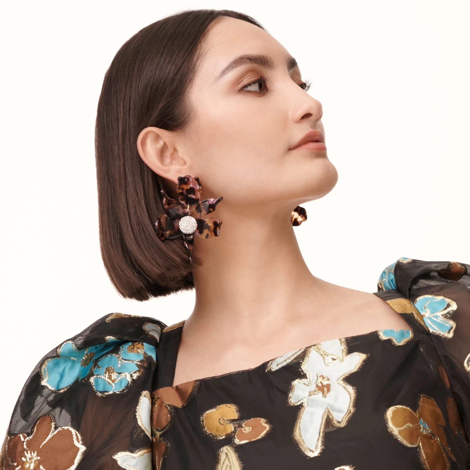 10 YEAR ANNIVERSARY ROSE TORTOISE CRYSTAL LILY PIERCED EARRINGS - Image 2