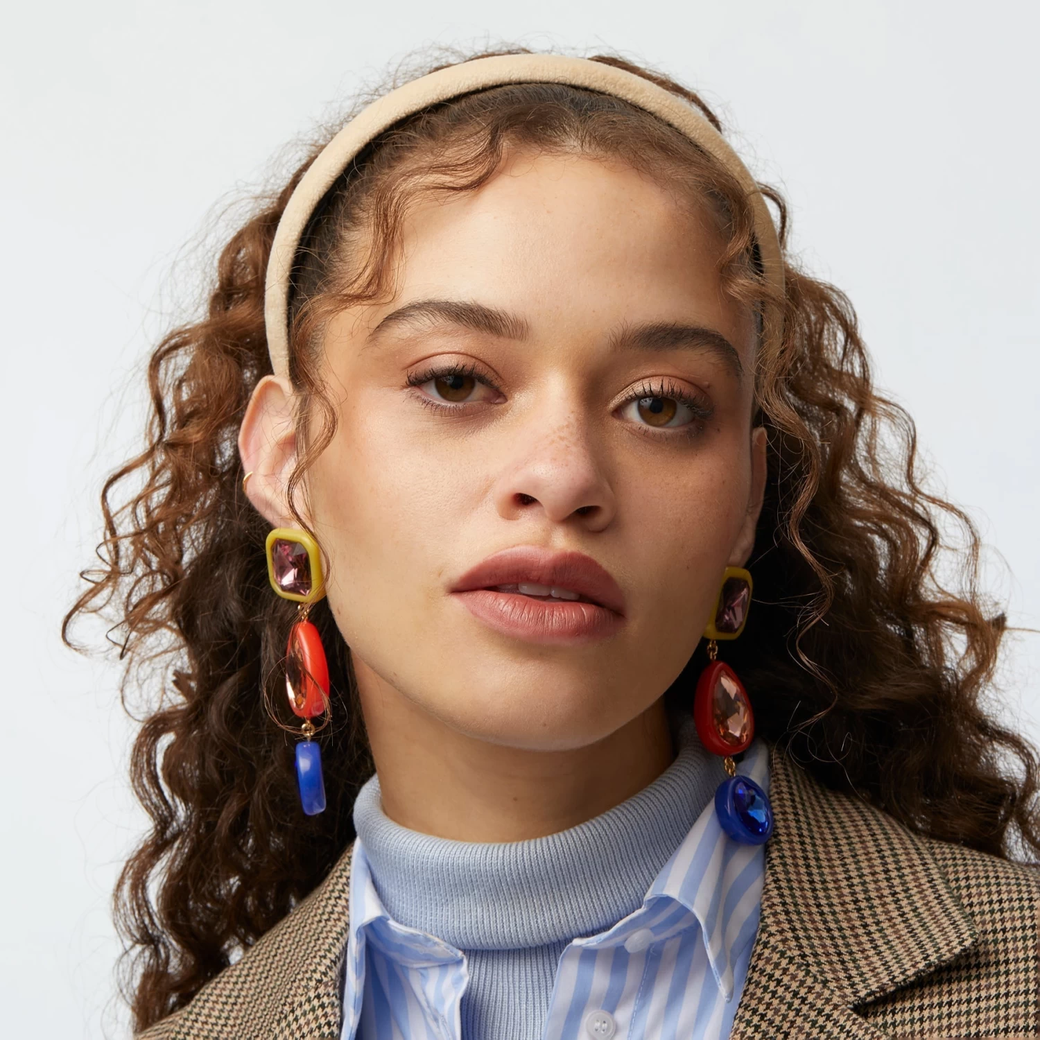 SUNBURST GEM LINEAR EARRINGS - Image 3