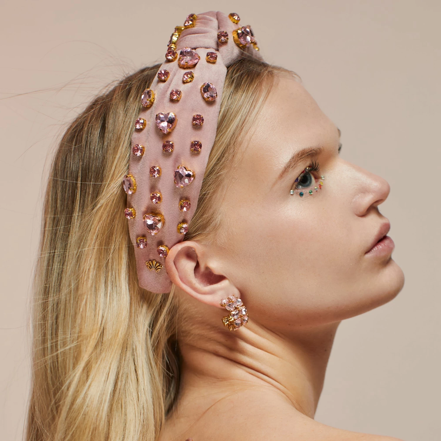 JUNE ALEXANDRITE HEART MIXED CRYSTAL VELVET KNOTTED HEADBAND - Image 2