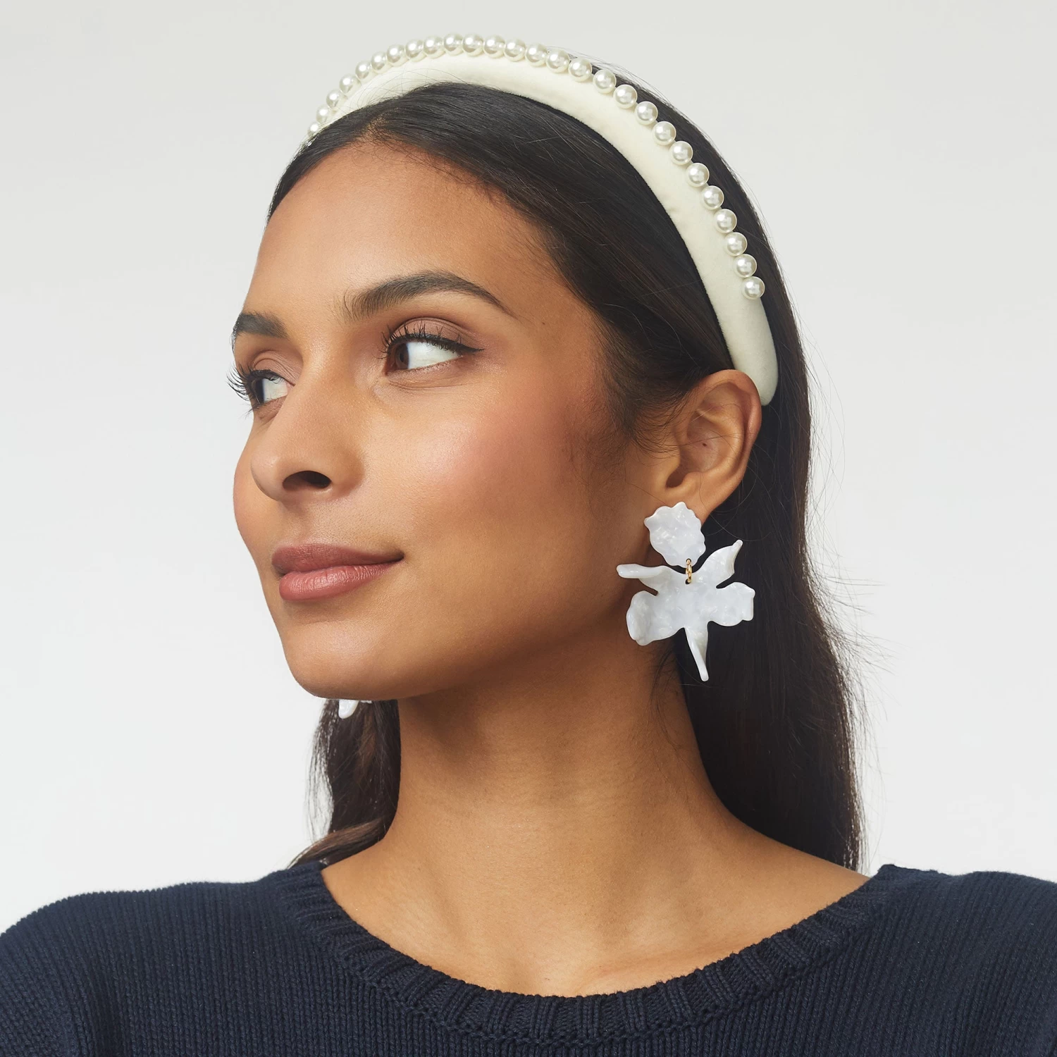 IVORY PEARL EMBELLISHED VELVET GIGI HEADBAND - Image 3