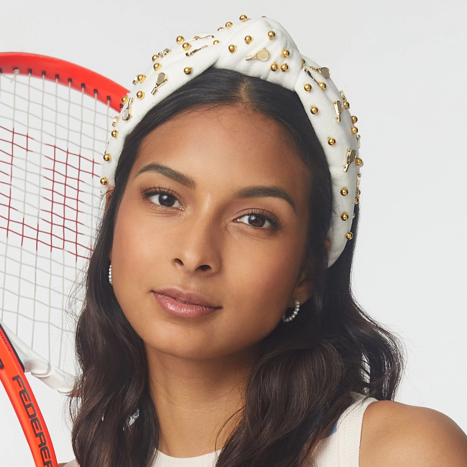 WHITE TENNIS KNOTTED HEADBAND - Image 2