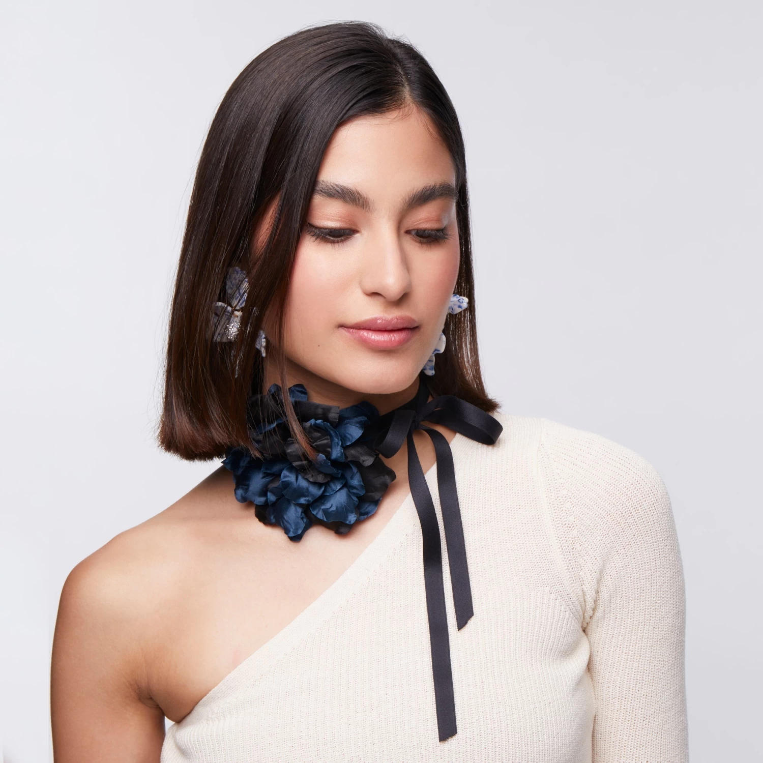 MIDNIGHT SILK MAGNOLIA FLOWER CHOKER/BROOCH - Image 2